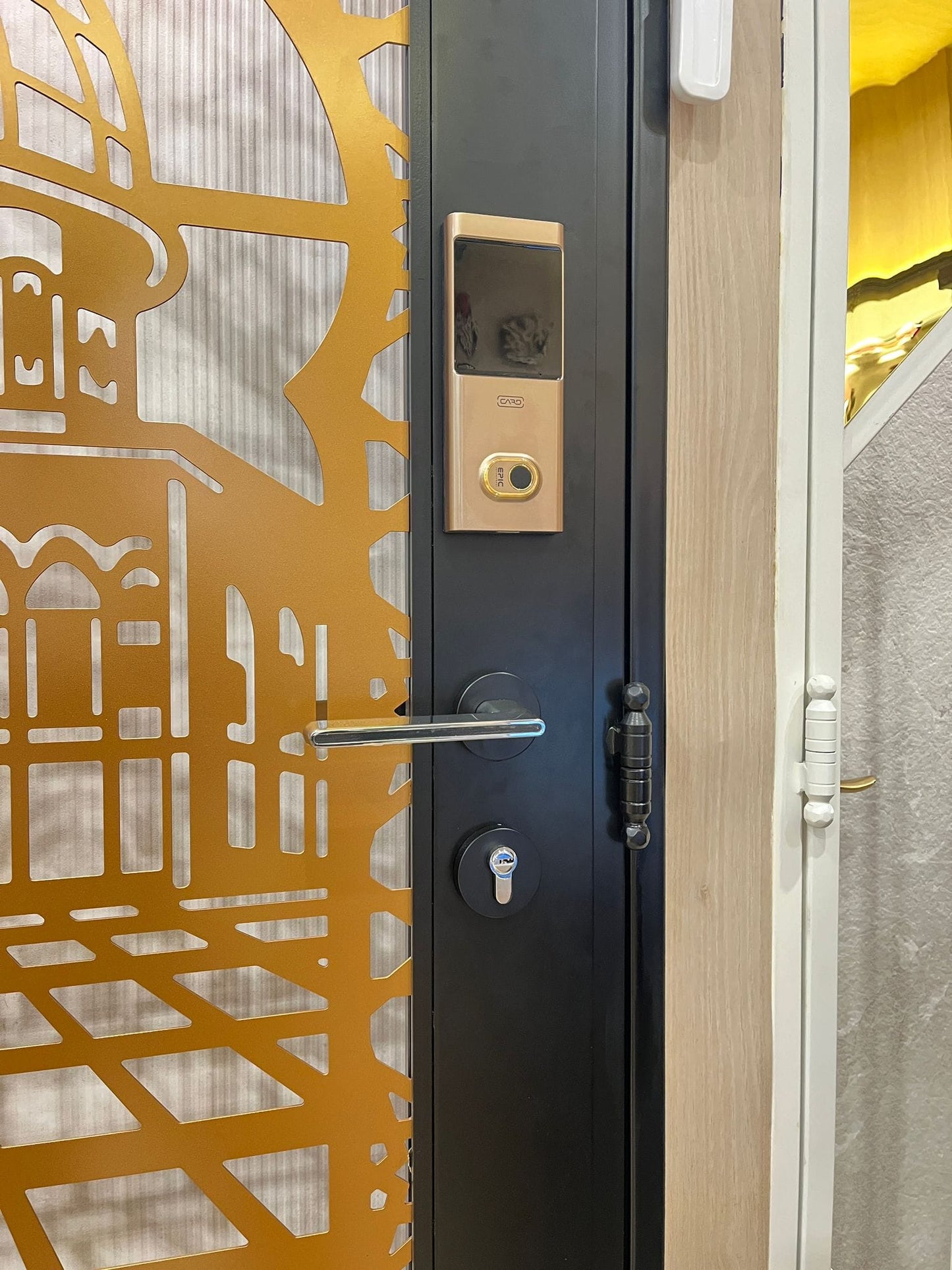 Lusano Mortise Handle