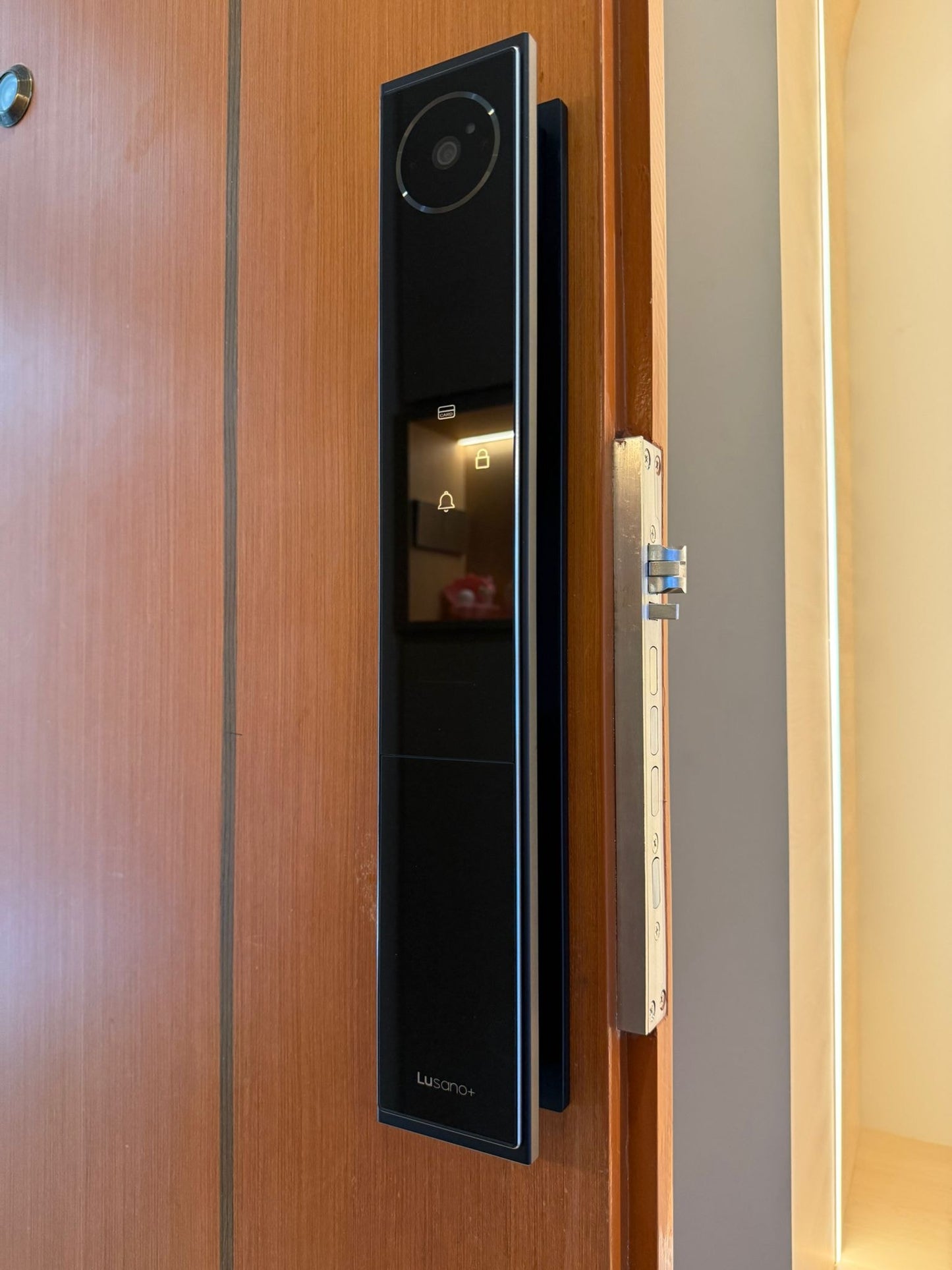 Lusano+ Saturn Digital Lock