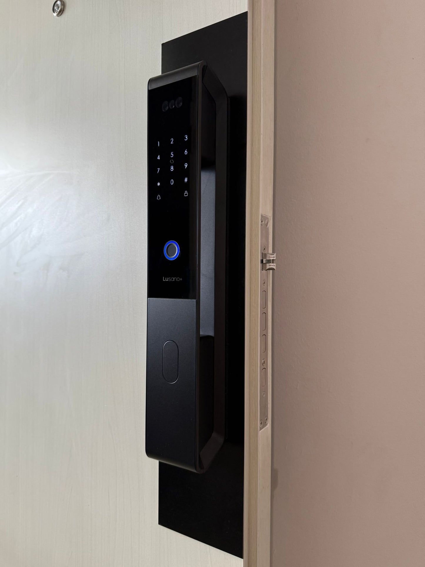 Lusano+ Pluto Smart Lock