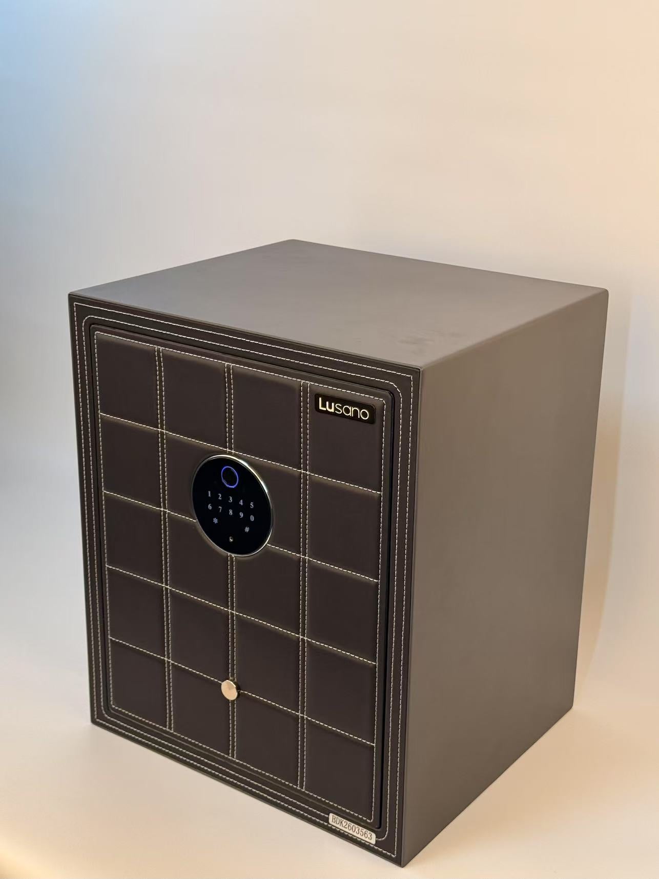 Lusano Leather Safe 45 (Black)
