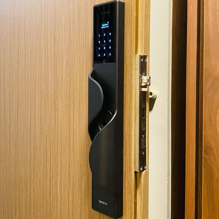 Lusano Spaceship Main image